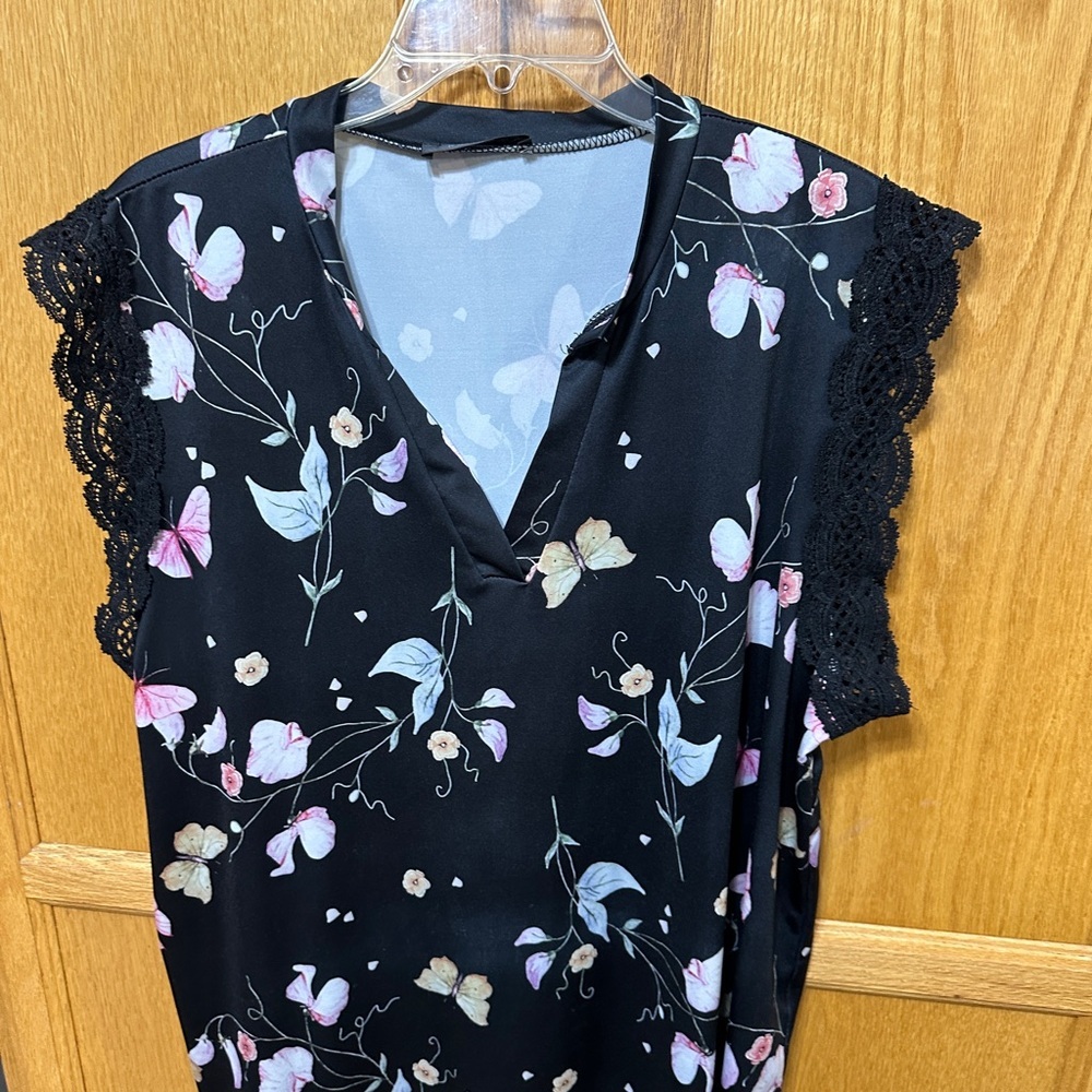 Floral Lace Sleeve Tank Top - Black
